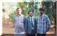 With brothers.jpg (410869 bytes)