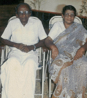 pappa amma.gif (289396 bytes)