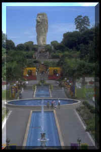 sentosa12.jpg (35041 bytes)