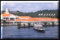 sentosa2.jpg (320481 bytes)